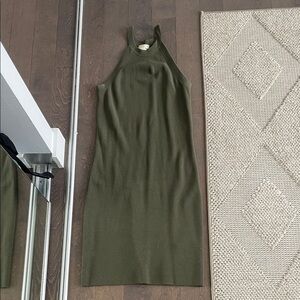 Elegant Olive Green Sleeveless Dress stretchy